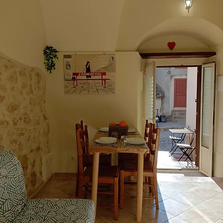 Apartment Scrusciu Du Mari *